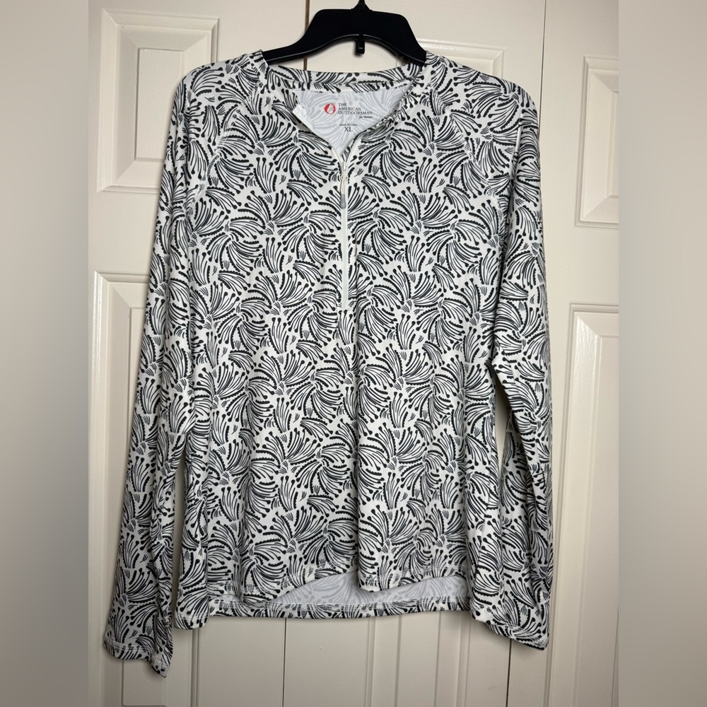 The American Outdoorsman for Women Long Sleeve 1/4 Zip Pullover